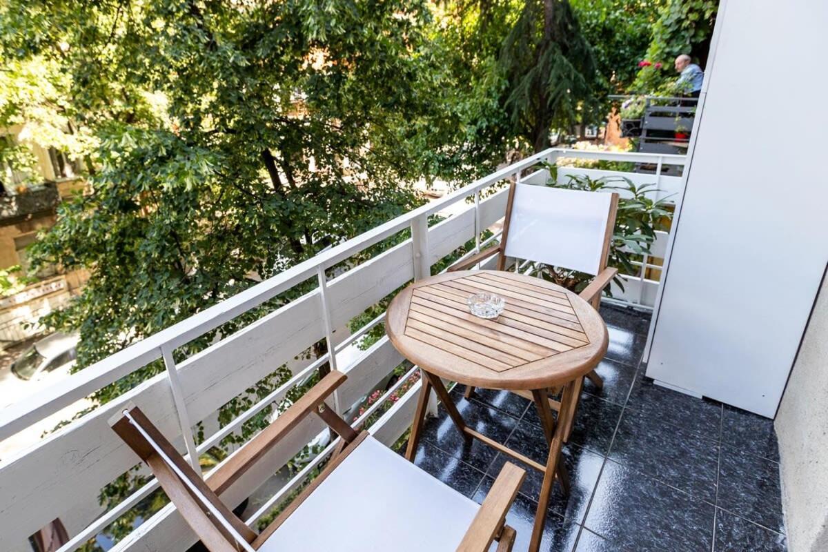 Central Vera Studio - Ideal For 3 - By Wehost Tbilisi Exterior photo